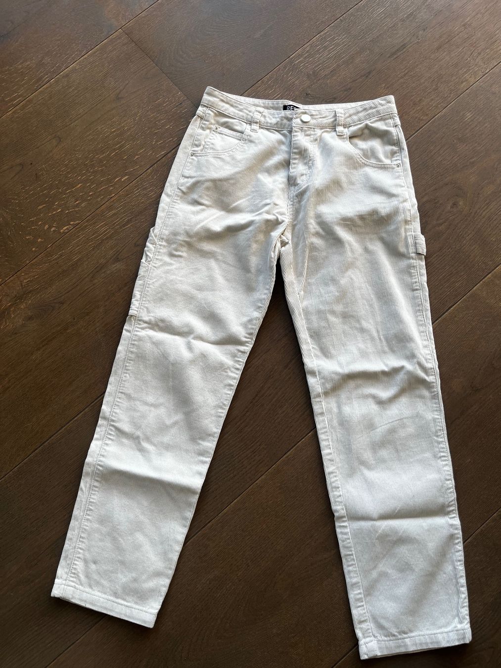 Hosen: Pantalon RESET taille 152 – Gebraucht aus Develier von lili_1