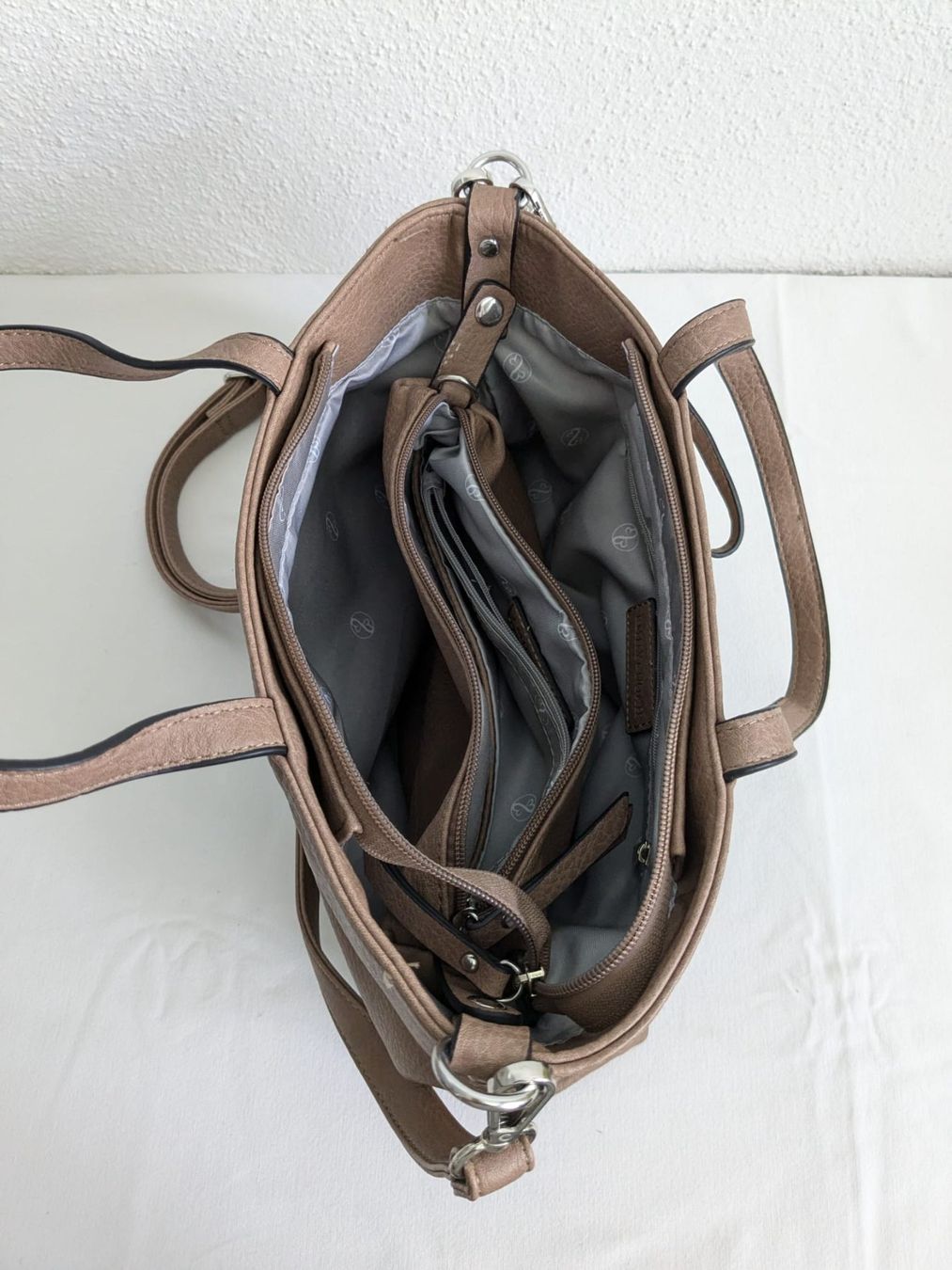 Taschen für Damen: Damentasche Emily&Noah – Gebraucht aus Weinfelden von blaukreuz_brocki_TG 8