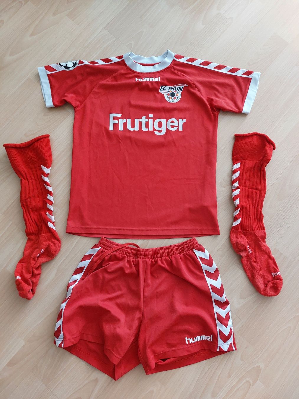 Hummel Maillots de corps & Pantalons: FC Thun Trikot 2005 - Set – D'occasion à Münchenbuchsee par Ataf_Morgana