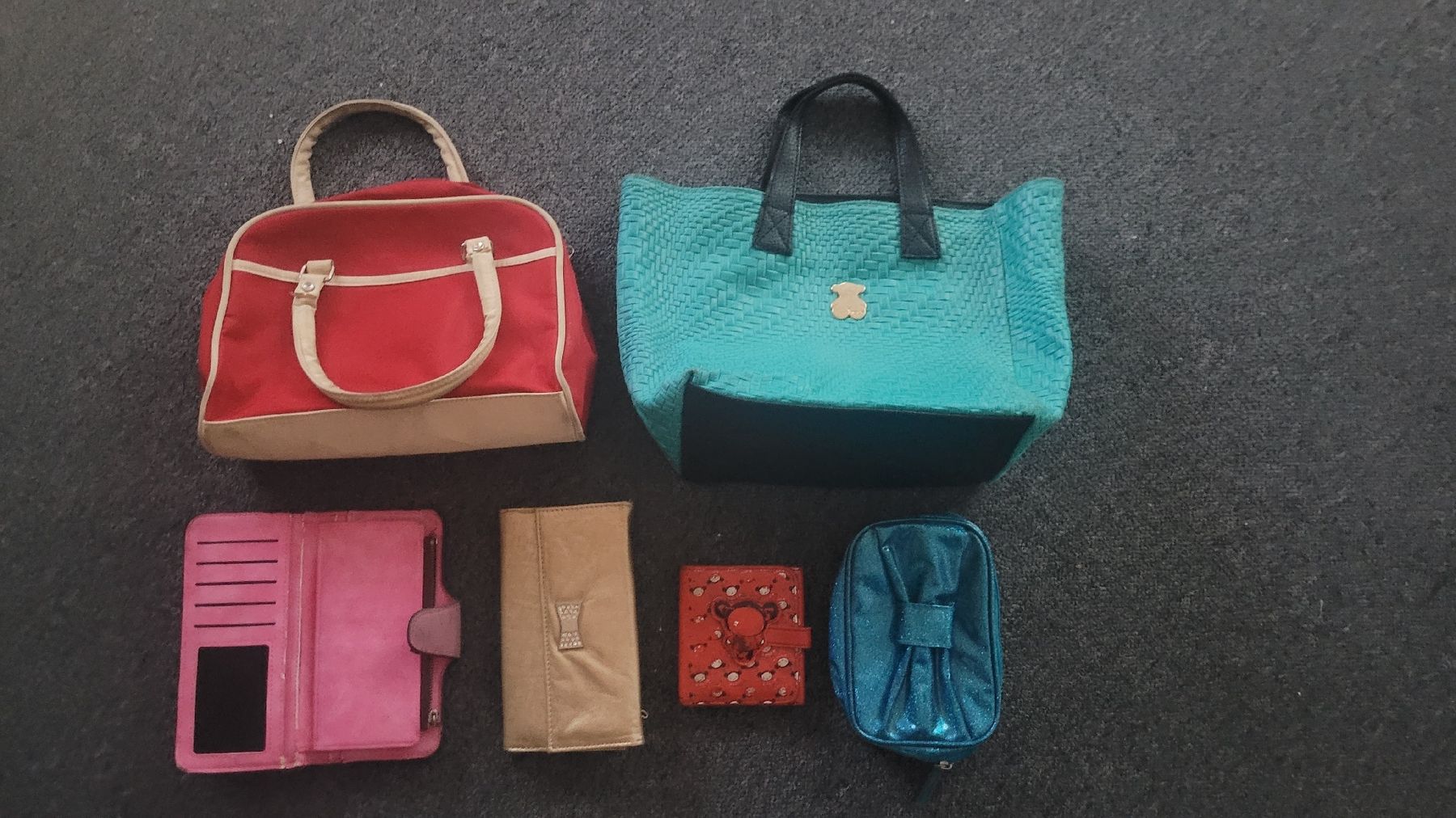 Taschen für Damen: Set aus Kosmetikkoffern und Geldbörsen – Neu (gemäss Beschreibung) aus Schöfflisdorf von CrRG21