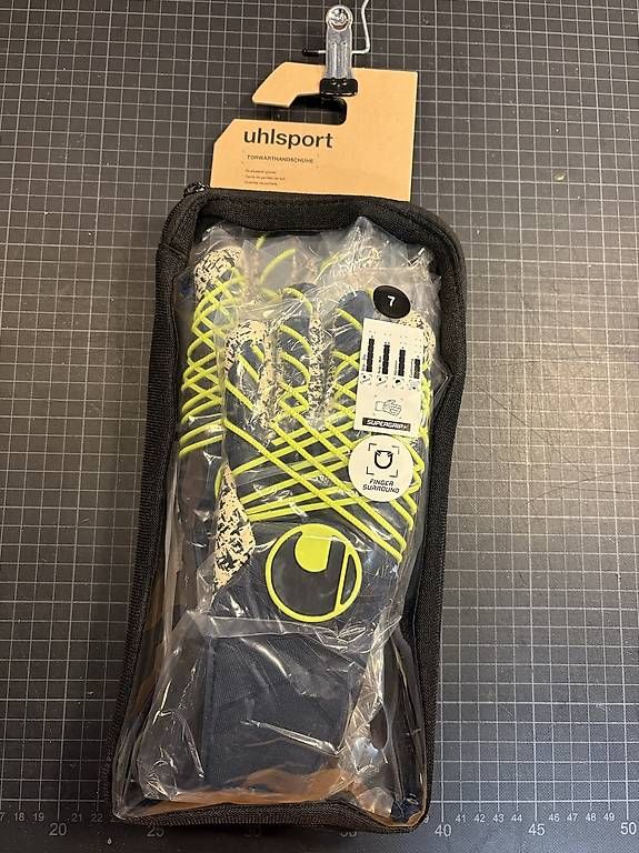 Gants & mitaines : Torwarthandschuhe neu Uhlsport Grösse 7 – Neuf avec emballage d'origine à Basel par sin_5npn