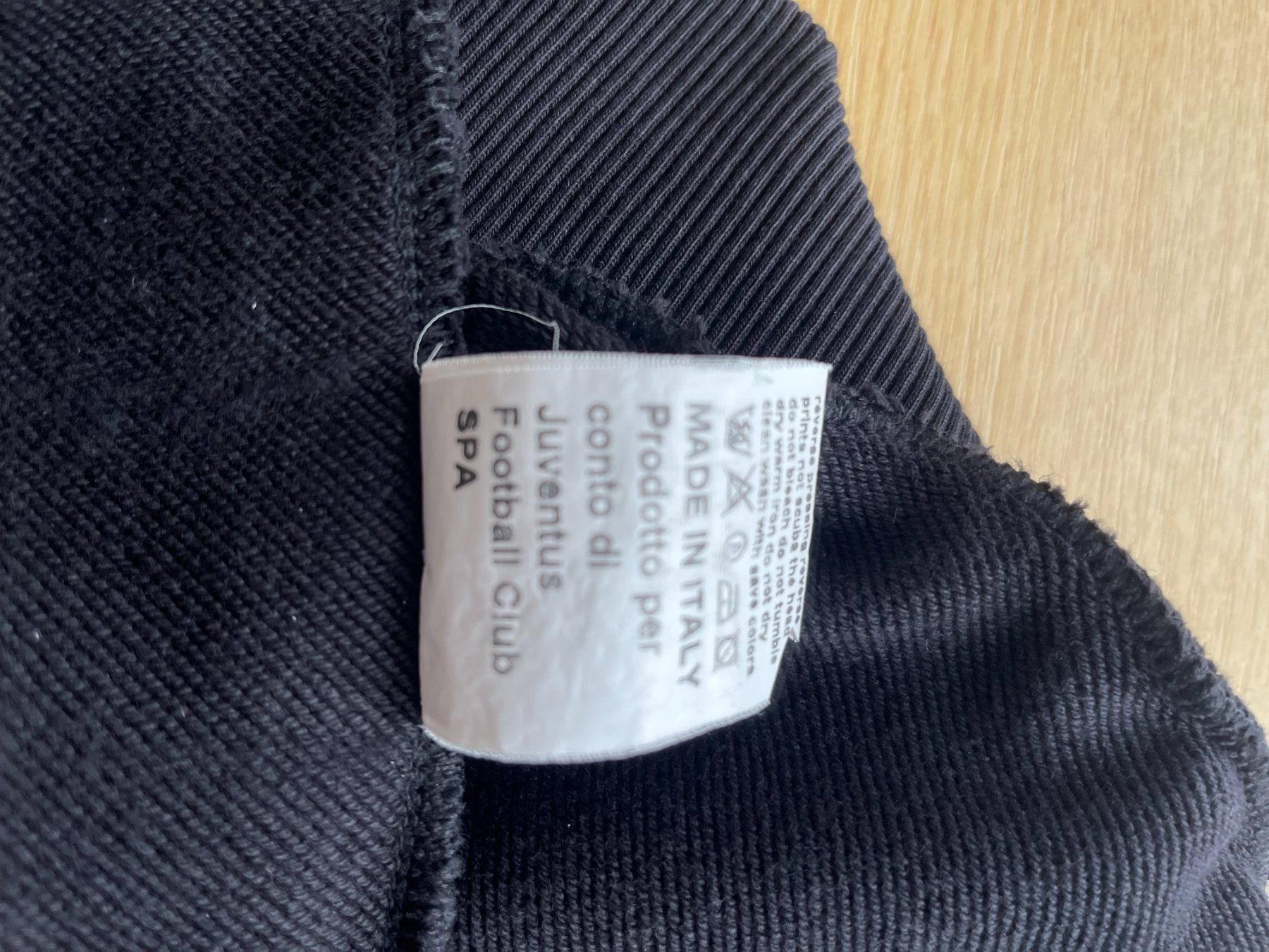 Giacche: Juventus-Trainerjacke – Usato da Stans venduto da Moritz01112 5
