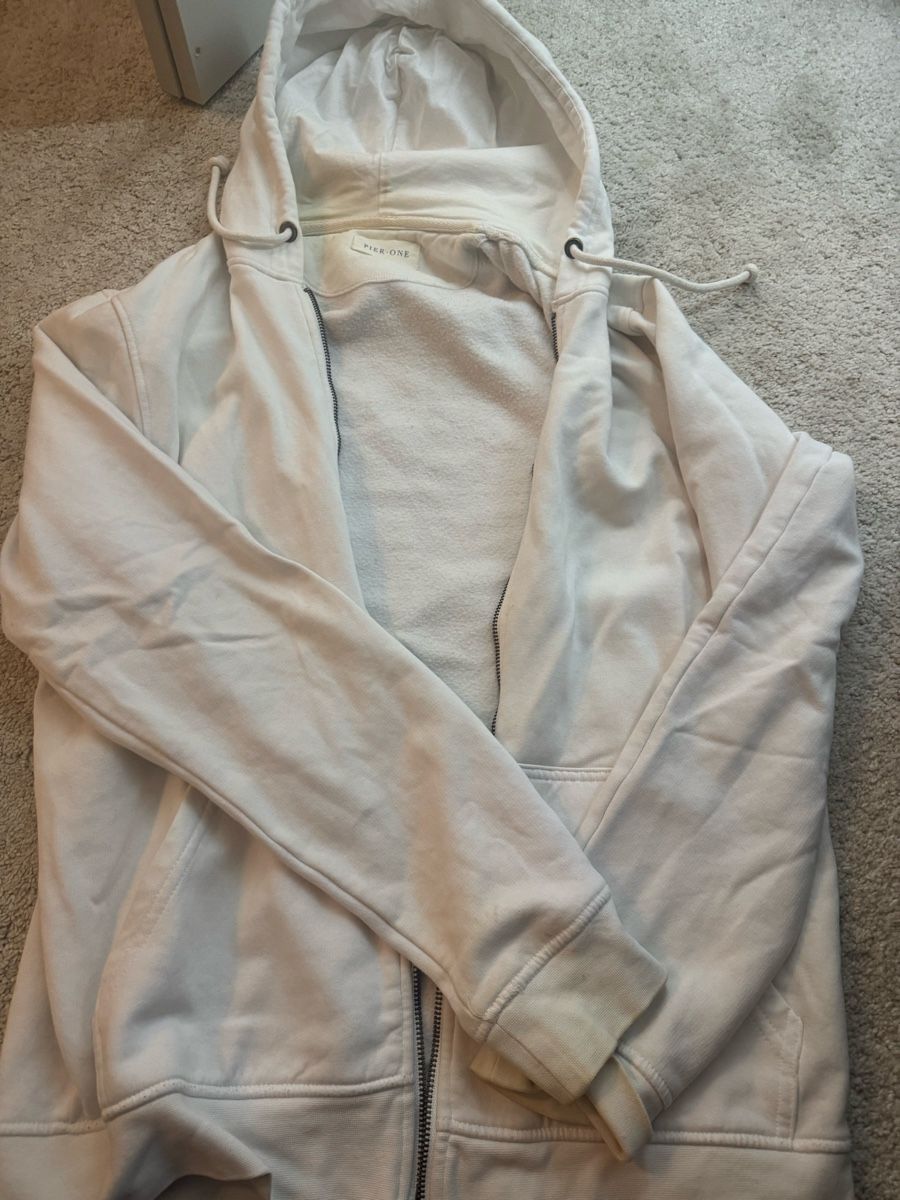 Giacche: Pier One Hoodie, Winter Essential, Men's Size Medium – Usato da Herrliberg venduto da erh_r2tw 2