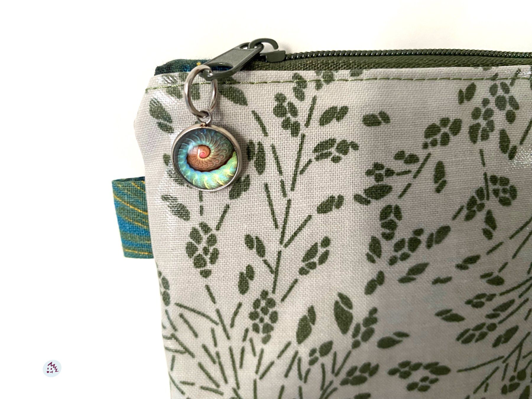 Altro in  Abbigliamento & Accessori: Etui, Münztäschli, Kartenetui, Täschli – Nuovo e nell'imballaggio originale da Fanas venduto da Omibia 1
