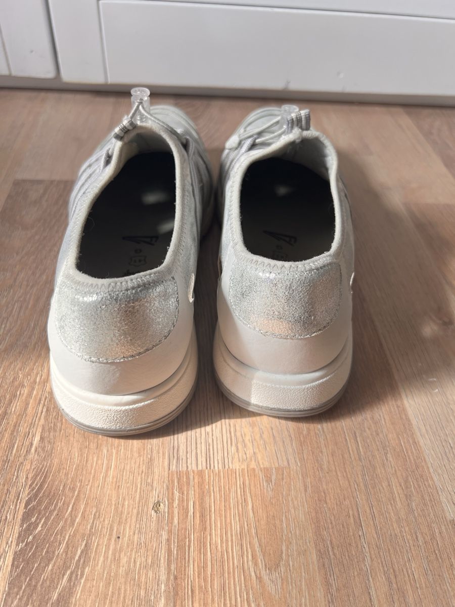 Scarpe da donna: Gosoft by Relife Schuhe, Gr. 41, Silber Optik – Usato da Flumenthal venduto da 19Frei.Wild93 1