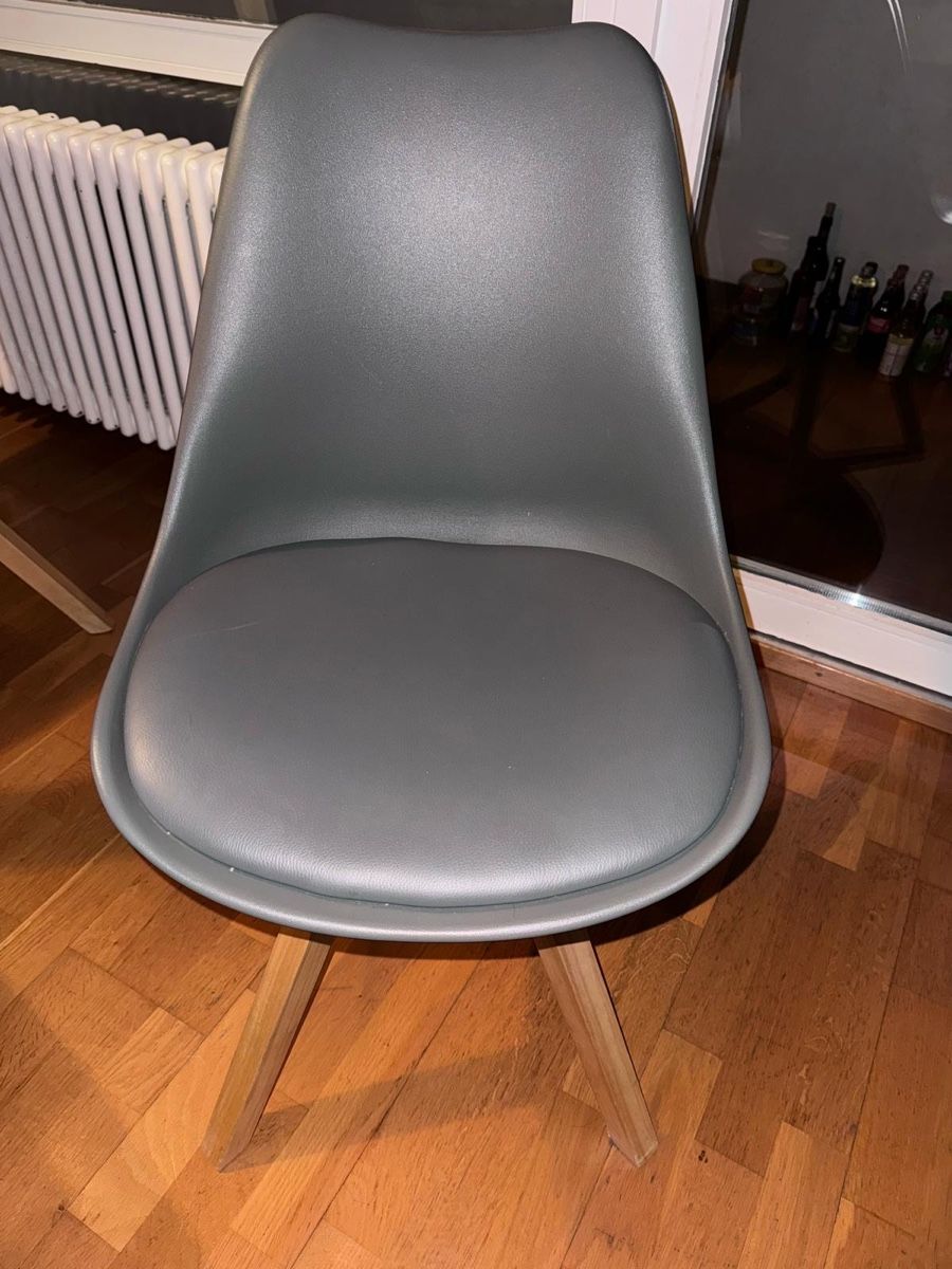 Jysk Set di tavolo e panche: Set de table ronde avec 4 chaises – Usato da pully venduto da asi_w6gl 2