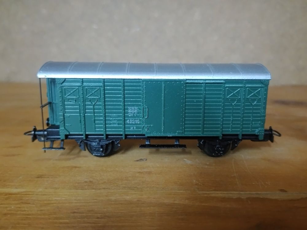 Hag gedeckter Güterwagen mit Bremserhaus grün | Kaufen auf Ricardo