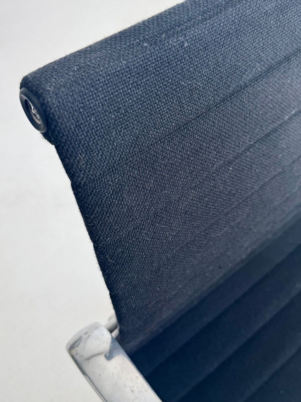 Eames Stühle: Vitra EA 117 Hopsak Nero Bürostuhl von Eames – Gebraucht aus Zürich von zimt62 2