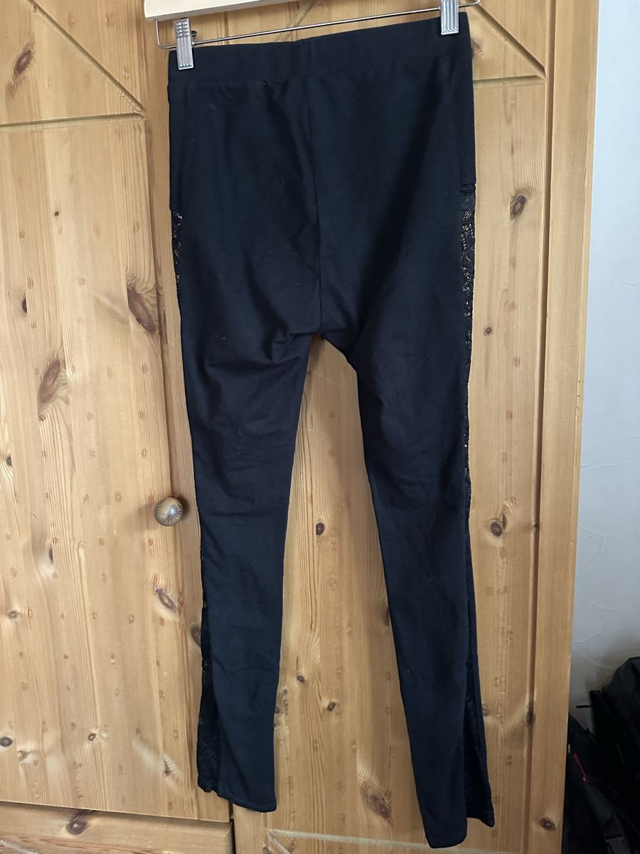 Leggings: Leggings Urban Classics schwarz Grösse S mit Spitze – Usato da Hergiswil NW venduto da kaufe_at_kaufmann 8