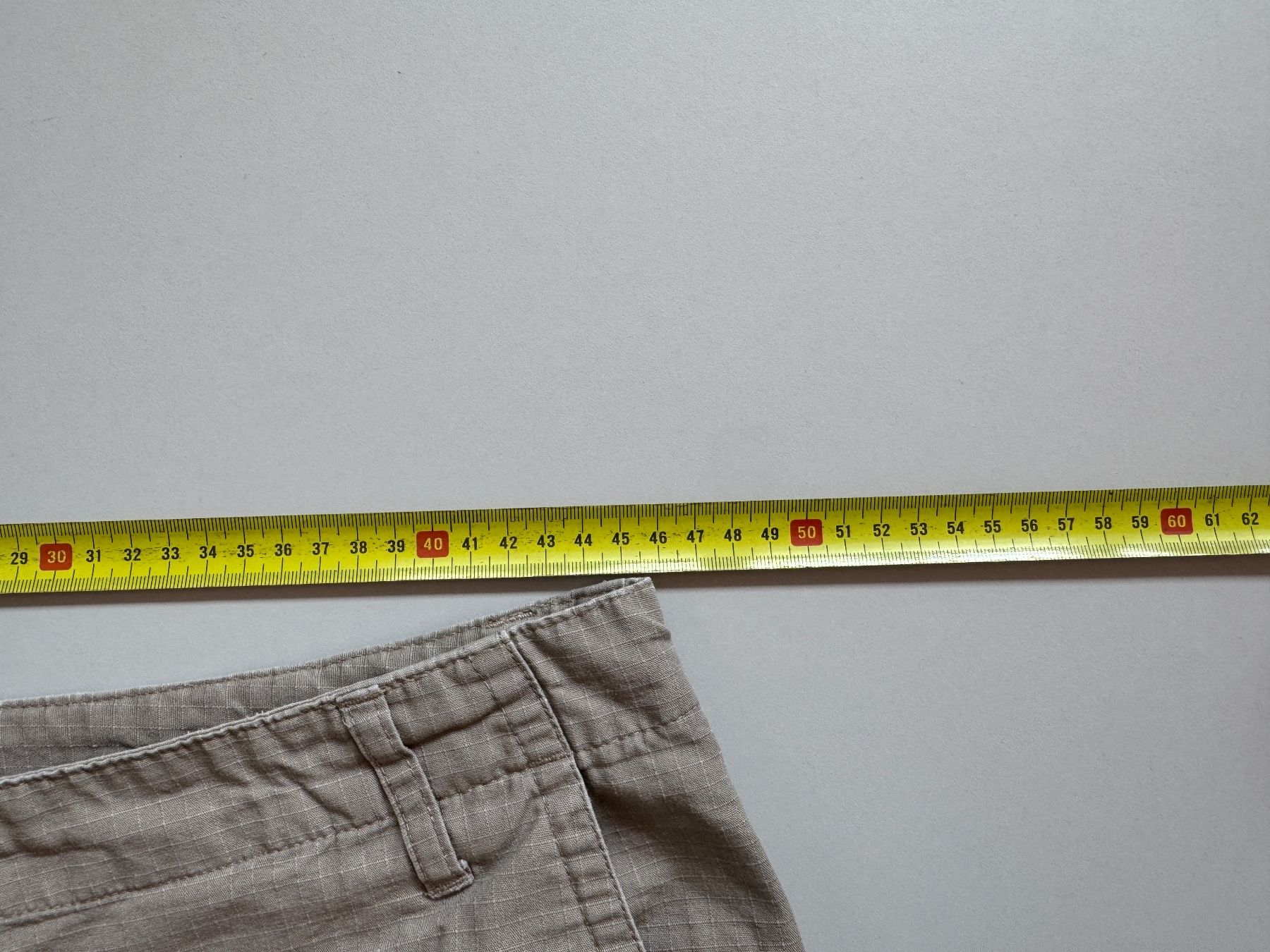 Pantaloni: No Boundaries Cargo w36 bermuda 100% cotton 6 pockets – Usato da Neuchâtel venduto da _Easy_to_Find_ 2