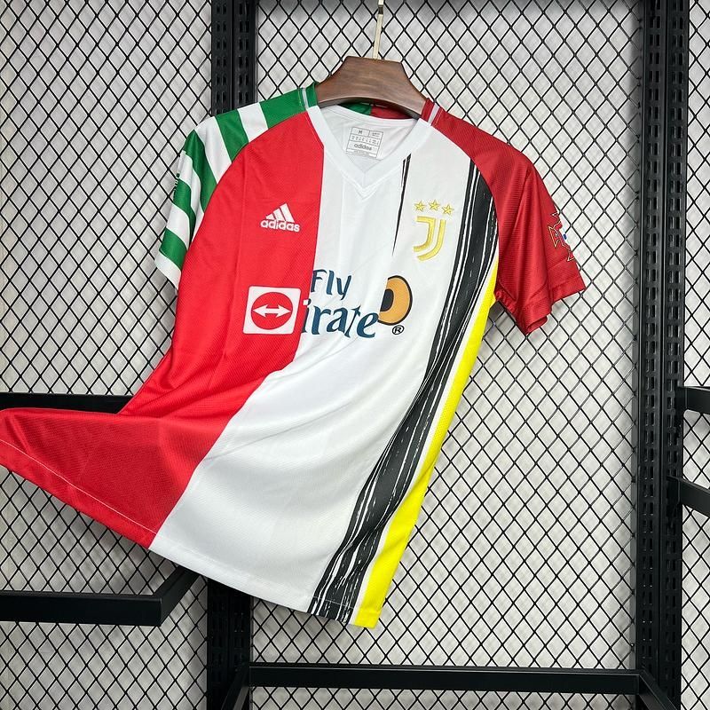 Maillots de corps & Pantalons: maillot unique de Ronaldo peint à la main – Neuf avec emballage d'origine à Rue par vin_cj76 2