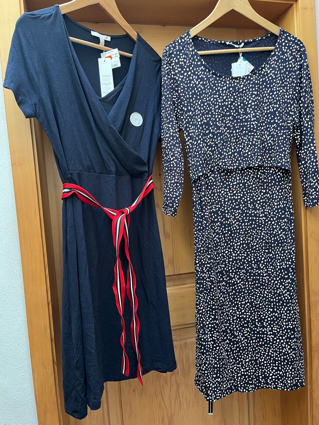 Lotti di vestiti: Esprit Set Umstandsmode NEU 42/ XL – Nuovo e nell'imballaggio originale da Adelboden venduto da cheeschessi 1