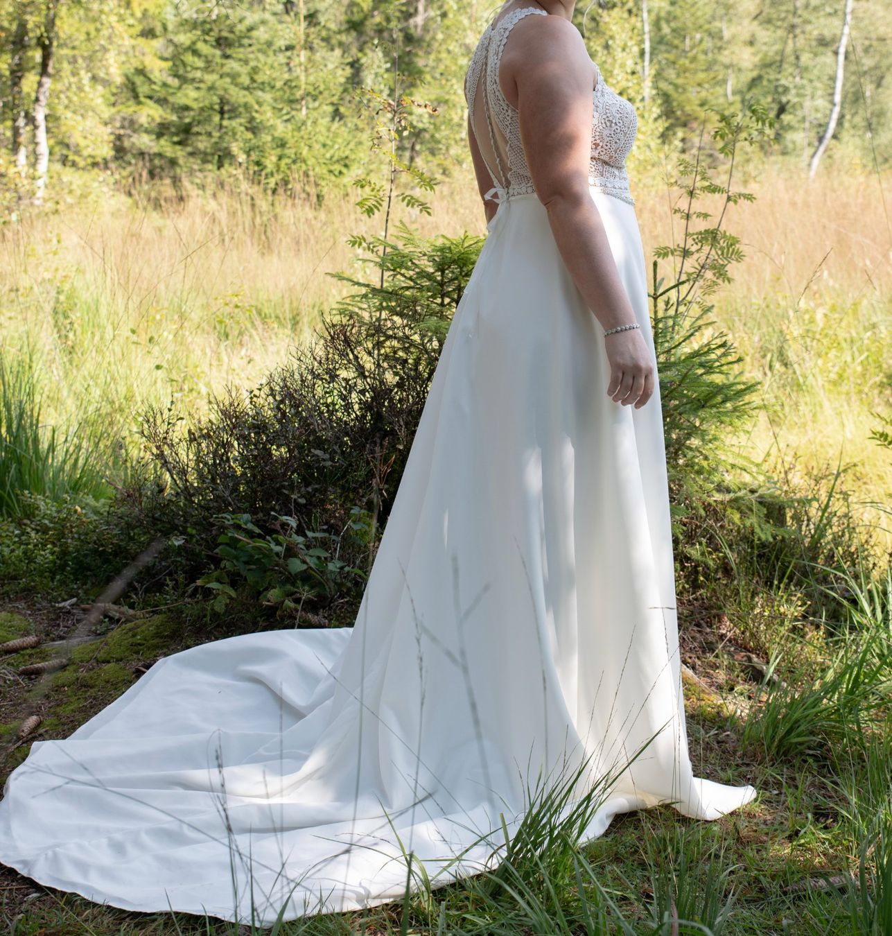 Kleider: Secondhand Brautkleid Aria Bride "Alba", Grösse 42-44 – Gebraucht aus Brunnen von Herzig-Brautmode 3