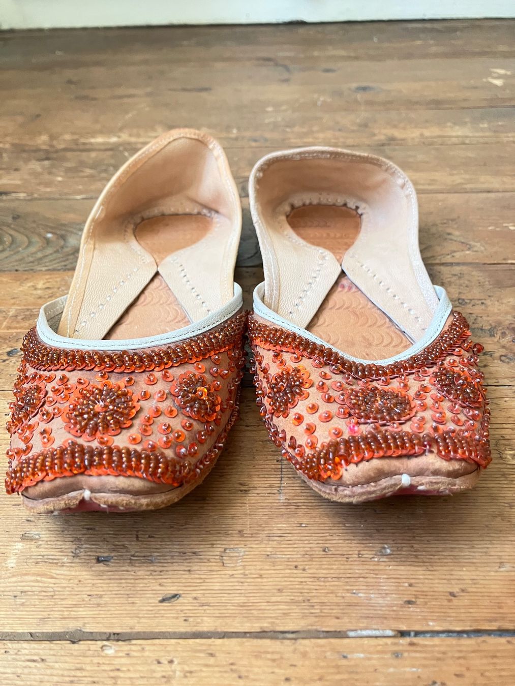 Scarpe da donna: Ballerines brodées de perles oranges - made in India – Usato da Genève venduto da sunflower.vintage 6