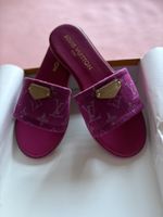 LOUIS VUITTON SLIDES GR. 38