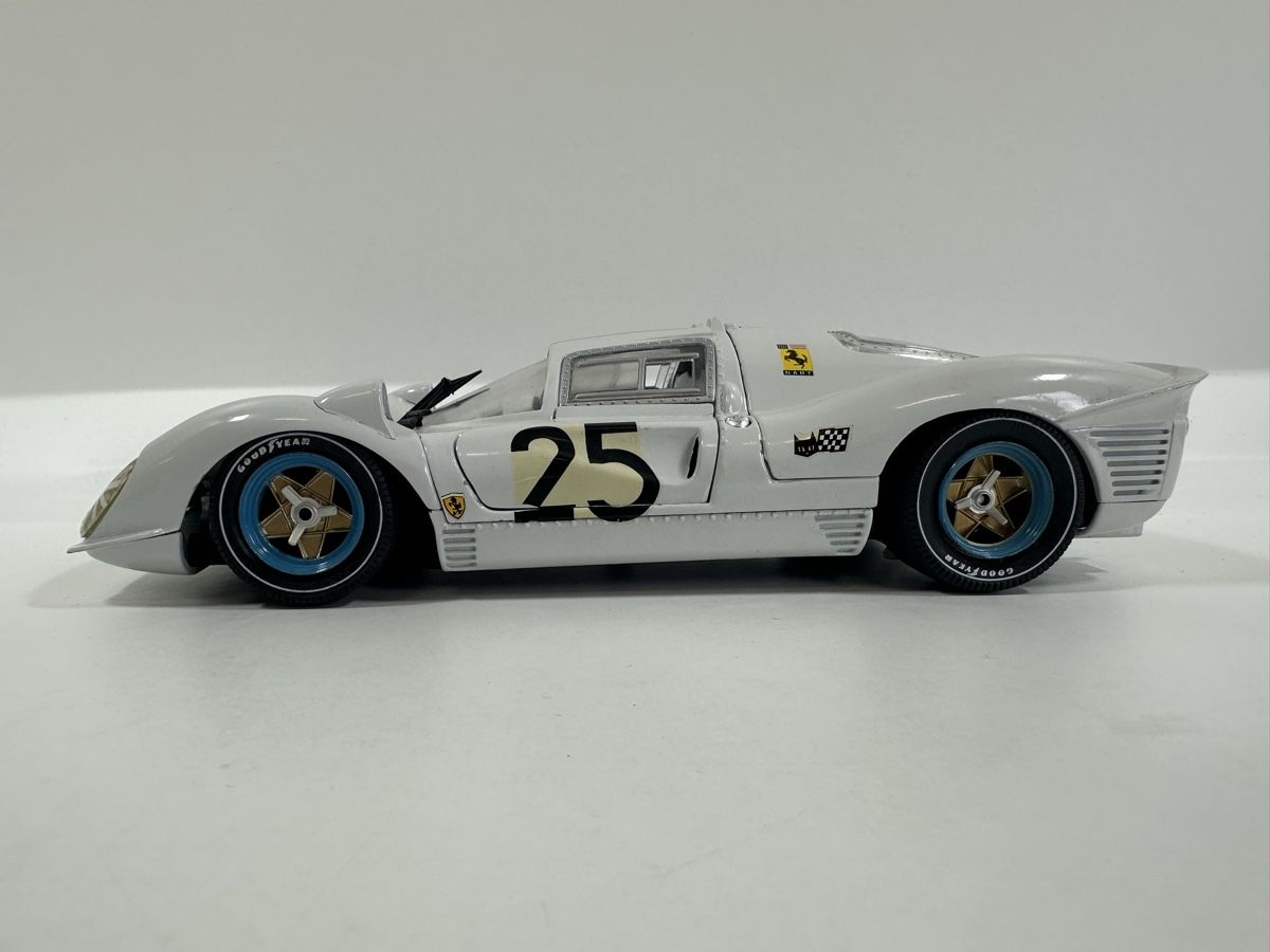 Jouef Modellini d'auto: Ferrari 330 P4 1:18, weiss, Racing, JOUEF EVOLUTION – Usato da Zofingen venduto da rf9_x2xt 2