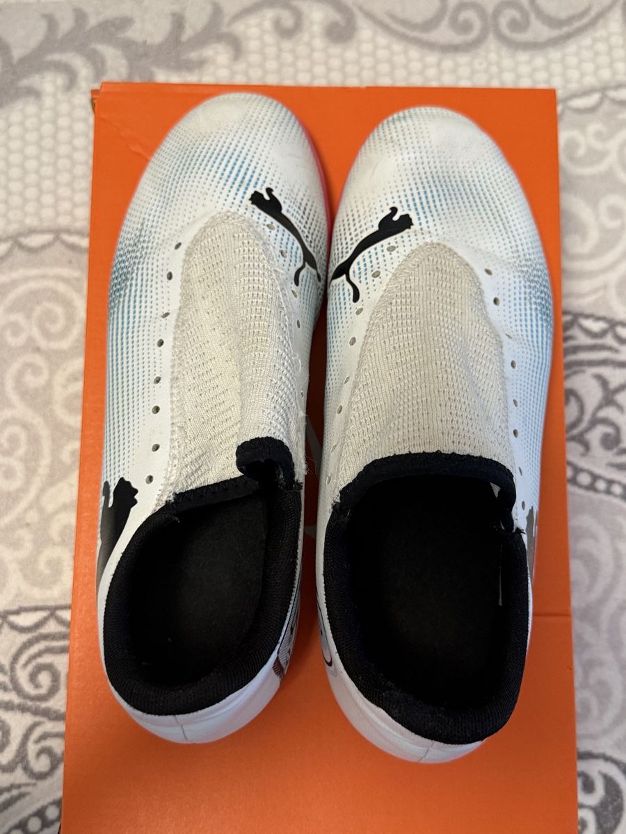 Puma Scarpe per ragazzi: Puma Hallenschuhe Gr. 38  – Usato da Liebefeld venduto da im23ph 2
