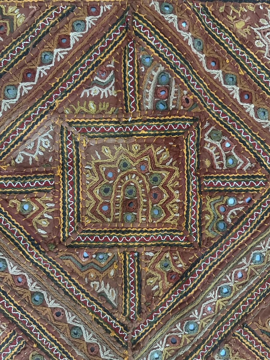 Tessuti: Wandbehang Patchwork bestickt Spiegel traditionell 97x155cm – Usato da Laupen BE venduto da atina80 3