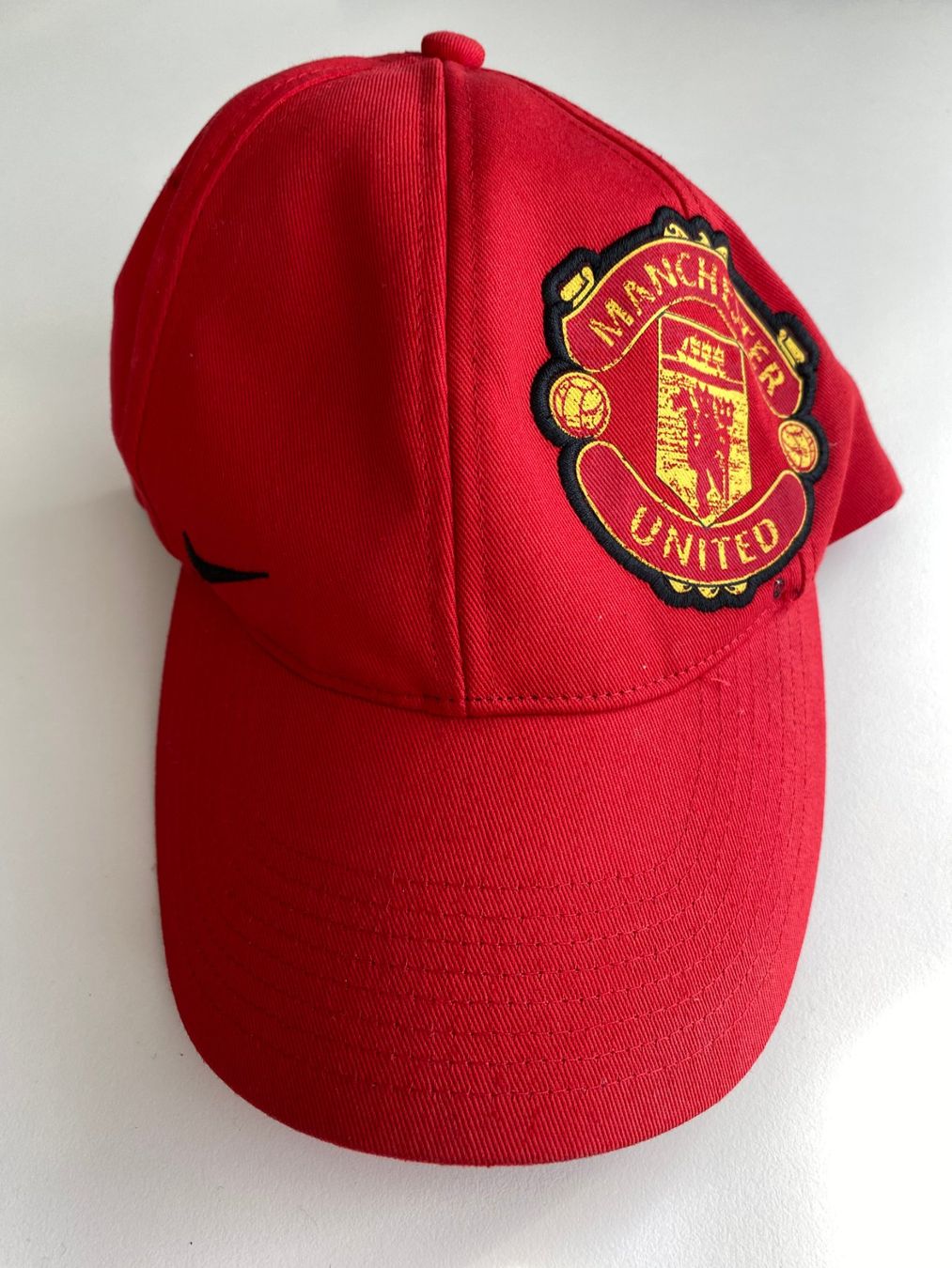 Altro in  Abbigliamento & Accessori: Manchester United Kappe Rot – Nuovo e nell'imballaggio originale da Zug venduto da lmapen