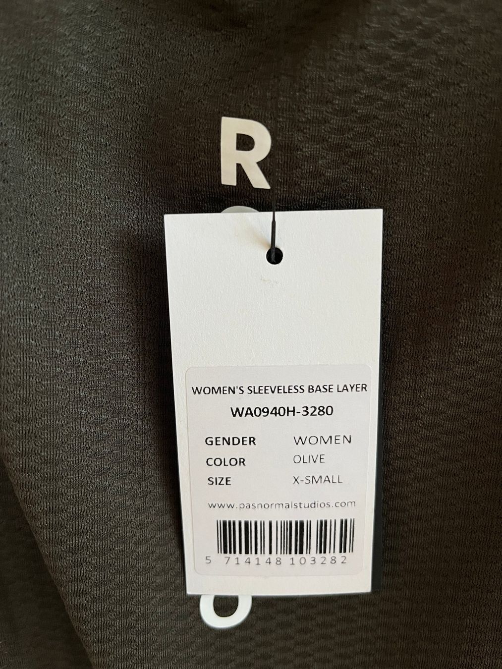 Pas Normal Studios Canottiere & Pantaloni: % Pas Normal Studios Women's Sleeveless Base Layer - XS – Nuovo e nell'imballaggio originale da Bern venduto da Disco_Cycle 2