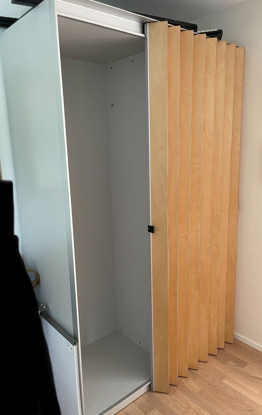 Thut Armoires: FALTVORHANG-SCHRANK, THUT – D'occasion à Zollikon par Princess33 1