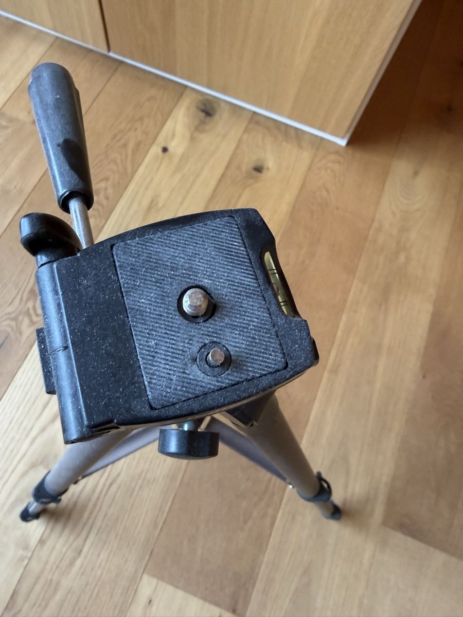 Trépieds & Accessoires: Stativ – D'occasion à Disentis/Mustér par sch_6npb 1