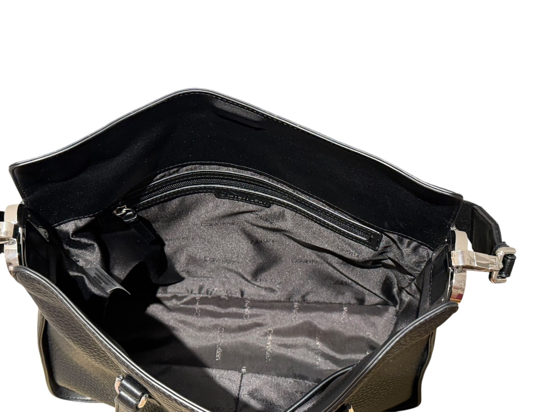 Calvin Klein Taschen für Damen: CALVIN KLEIN TASCHE SCHWARZ UMHÄNGETASCHE – Gebraucht aus LUZERN von modeundlifestyle 4