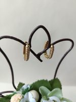 Ohrringe Elegante goldene Huggie- mit Zirkonia-Steinen (Mode