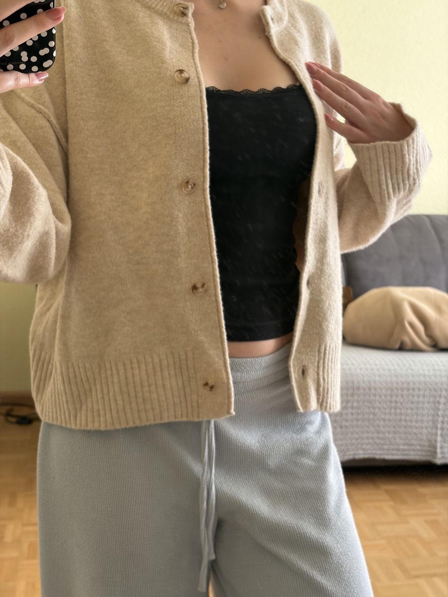 Pullover & Sweatshirts: Cardigan Beige – Neu (gemäss Beschreibung) aus Basel von pau_w9yw 4