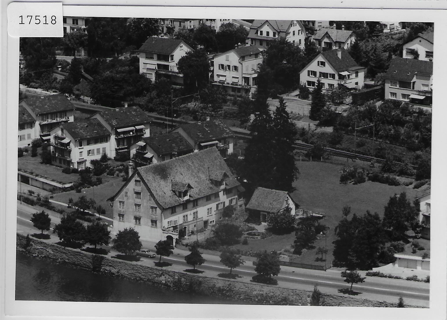 Cartoline postali: Flugaufnahme Zollikon - Seestrasse 83 – Antico da Ettingen venduto da Kartenplanet