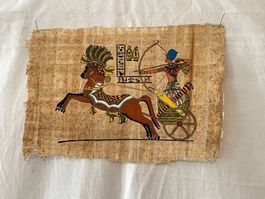 Papyrusbild - Bogenschütze auf Streitwagen