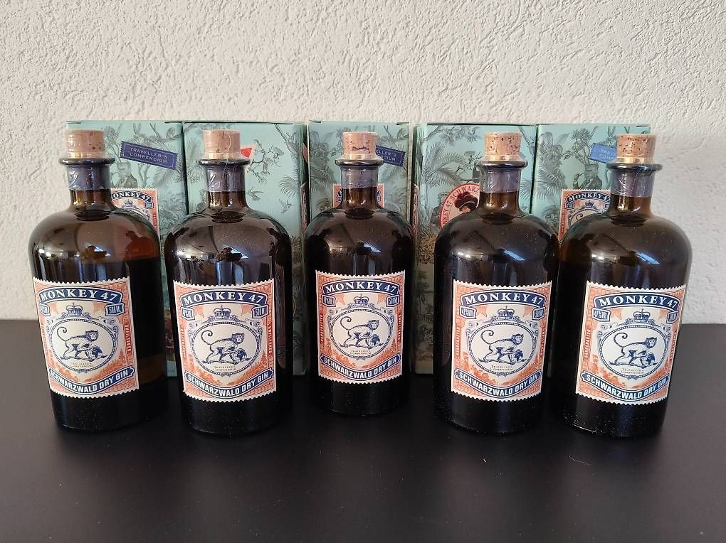 Monkey 47 Spiritueux: Monkey 47 Gin Travellers Compendium, 5 Flaschen à 0.5l – Neuf avec emballage d'origine à Bünzen par hangloose74 3