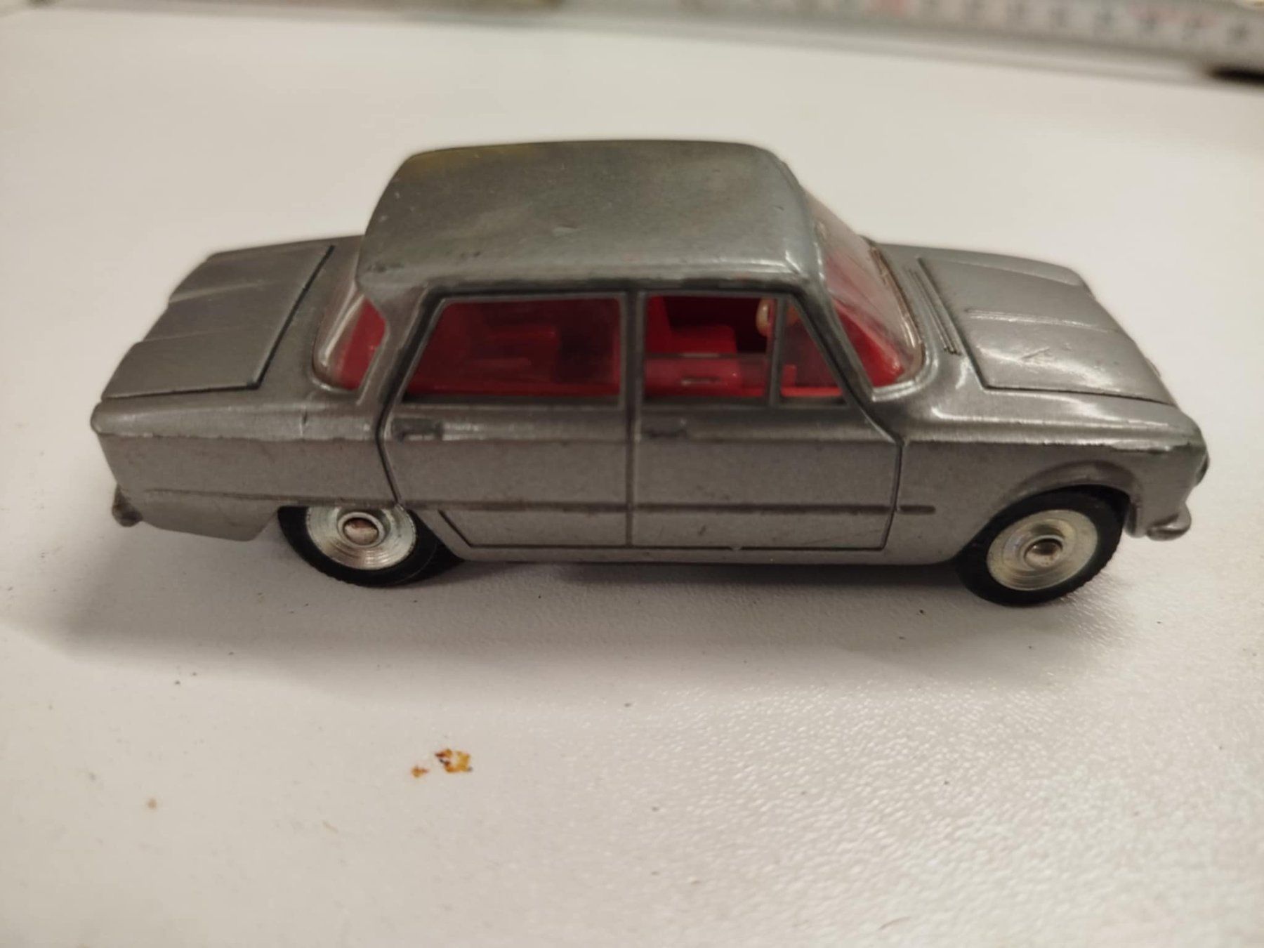 Dinky Toys Modellini d'auto: Dinky Toys (nr 19) – Usato da La Chaux-de-Fonds venduto da Emmaus2300CDF 1
