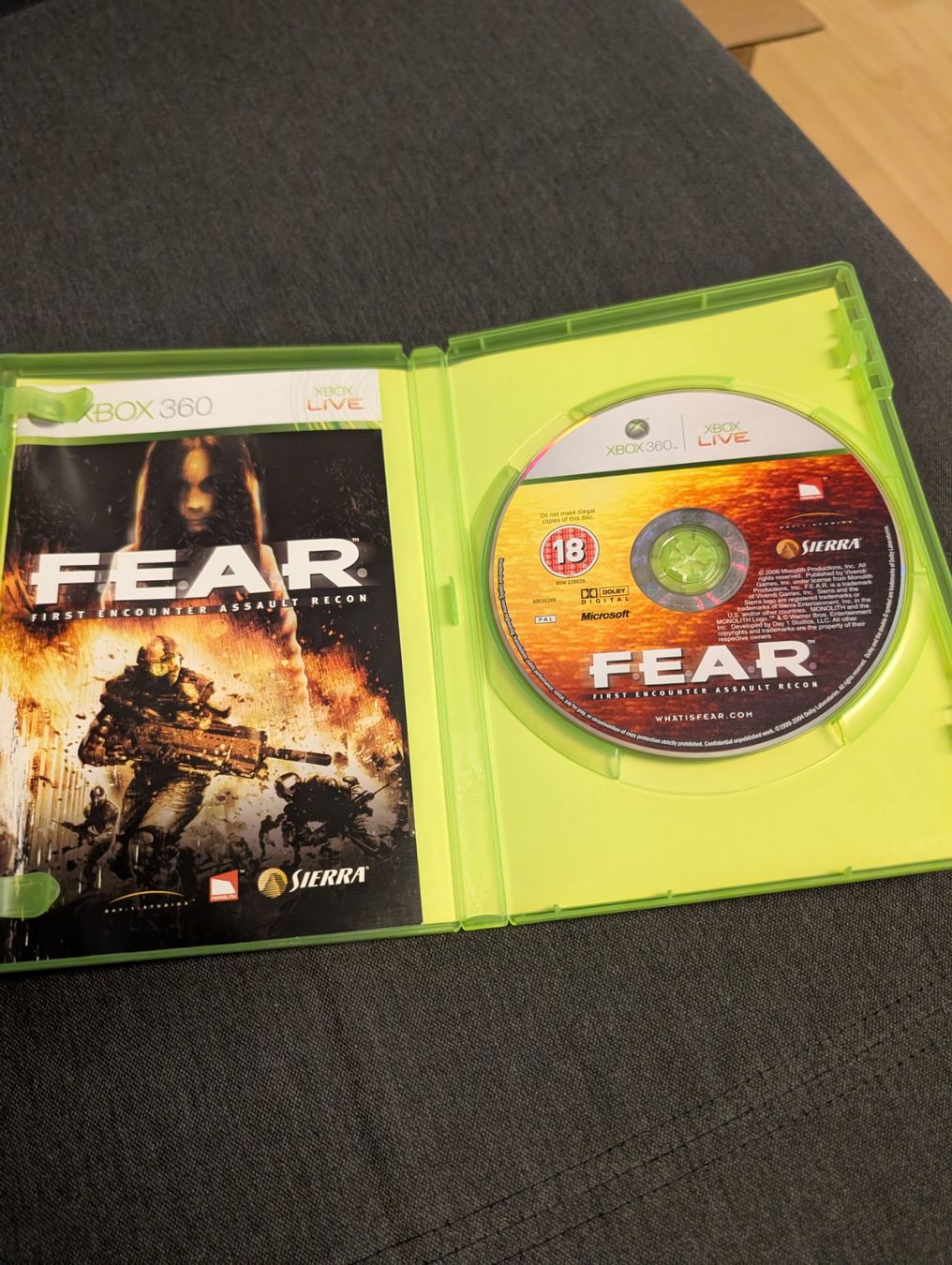 Jeux: Fear first encounter assault recon Microsoft Xbox 360 – D'occasion à Giubiasco par Tici__nerd_Giubiasco 2