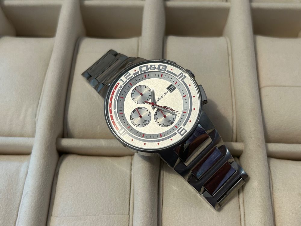 Montre DOLCE & GABBANA Argentée à Quartz - Bracelet Cuir Blanc - Occasion - Pile à Changer