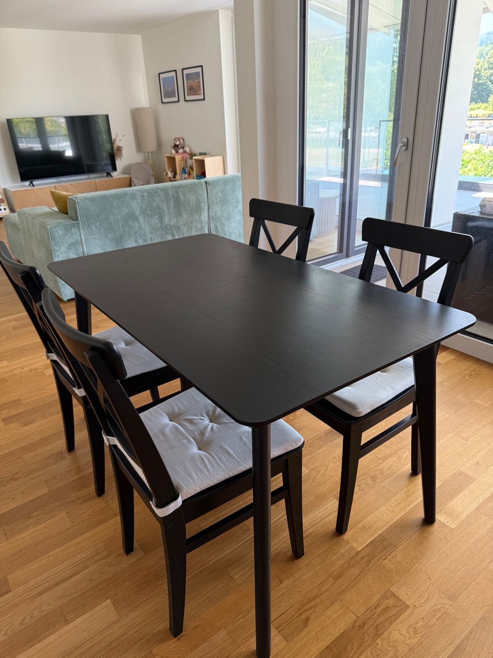 Ikea Sedie: IKEA ROSENTORP 4 Stühle, schwarz – Usato da Dietikon venduto da Katryna 1