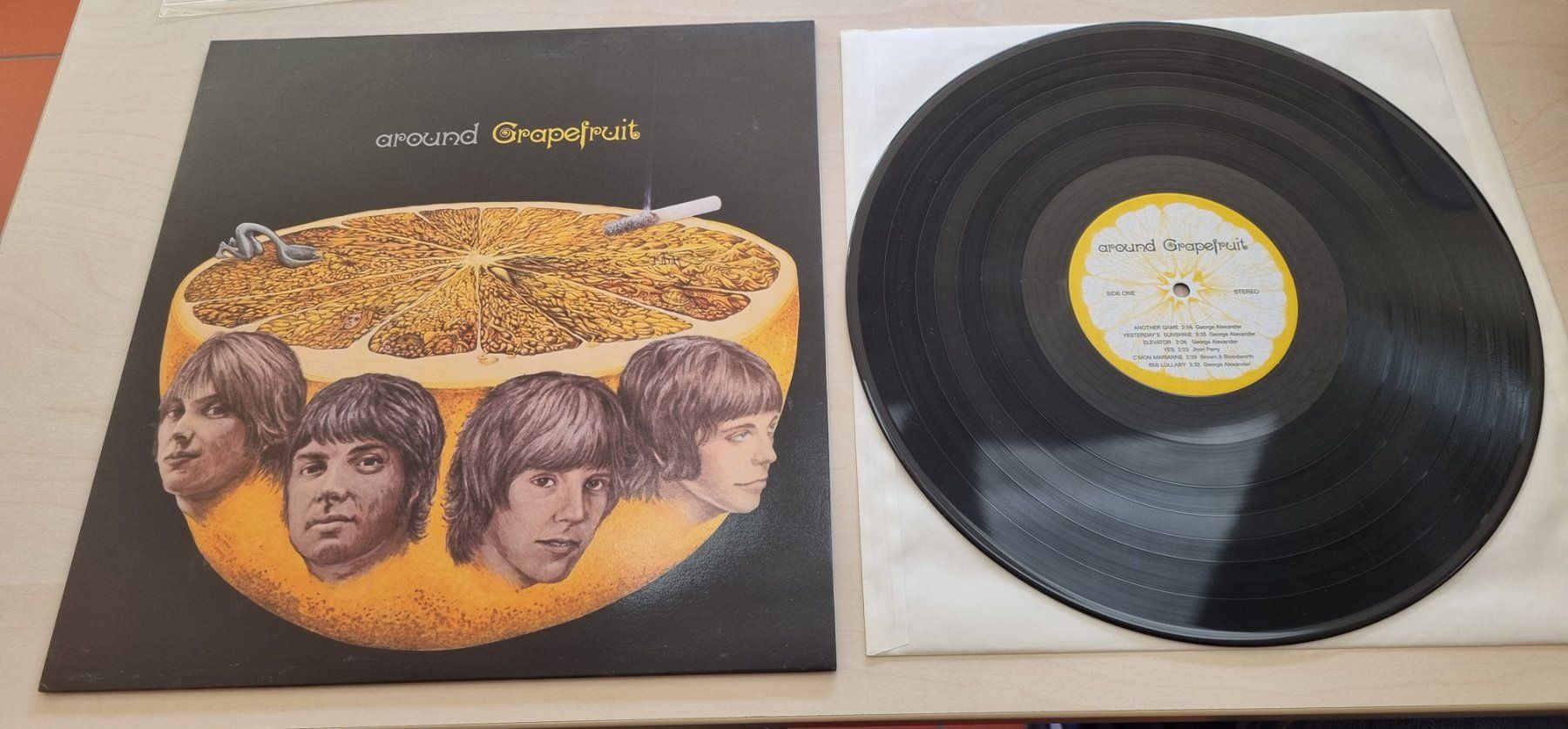 Schallplatten: around - Grapefruit LP RE – Gebraucht aus Wenslingen von riger11