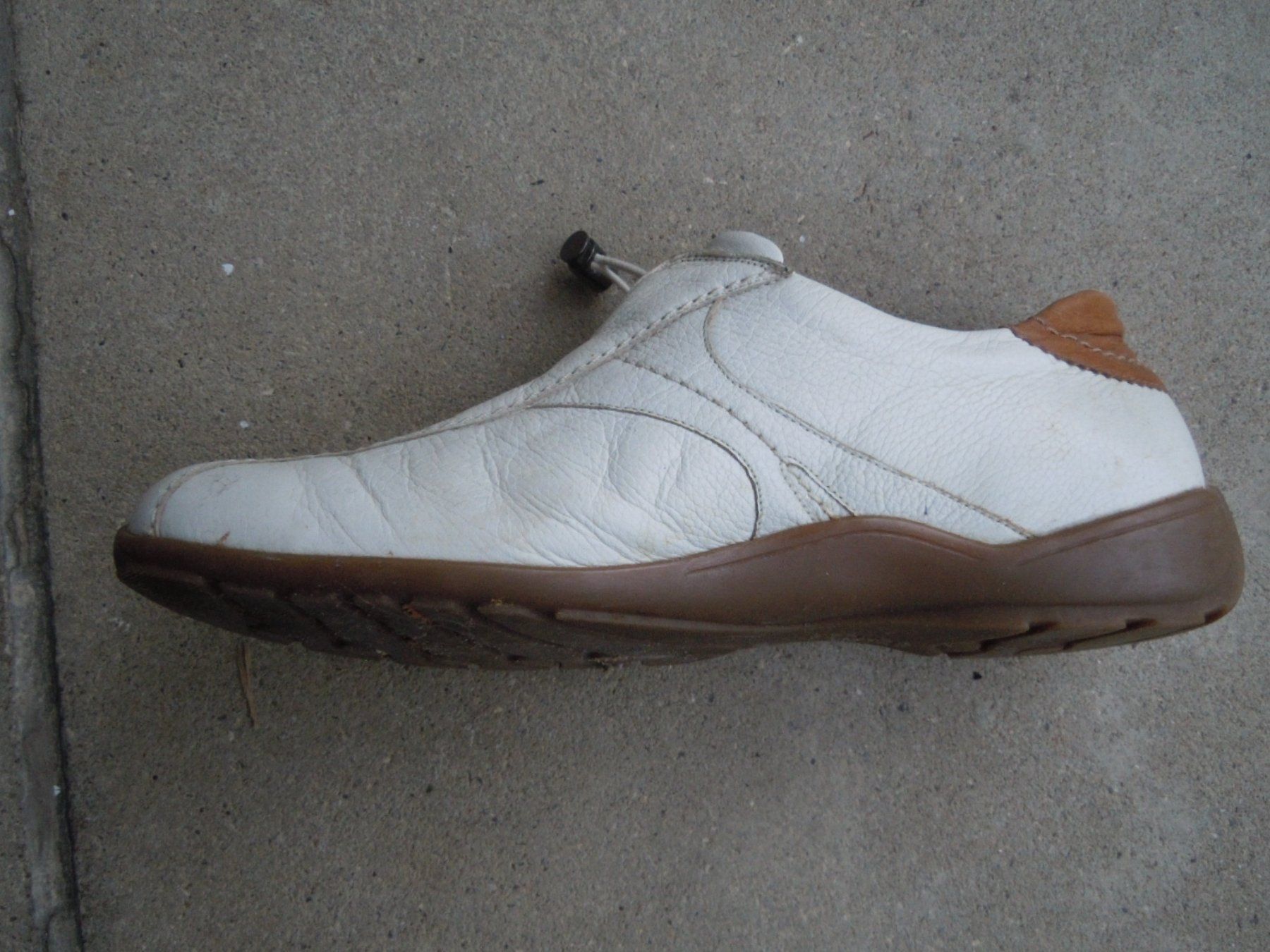 Damenschuhe: Leder-Sneaker: Grösse 6 1/2 – Gebraucht aus Muttenz von bar_ws7n 4
