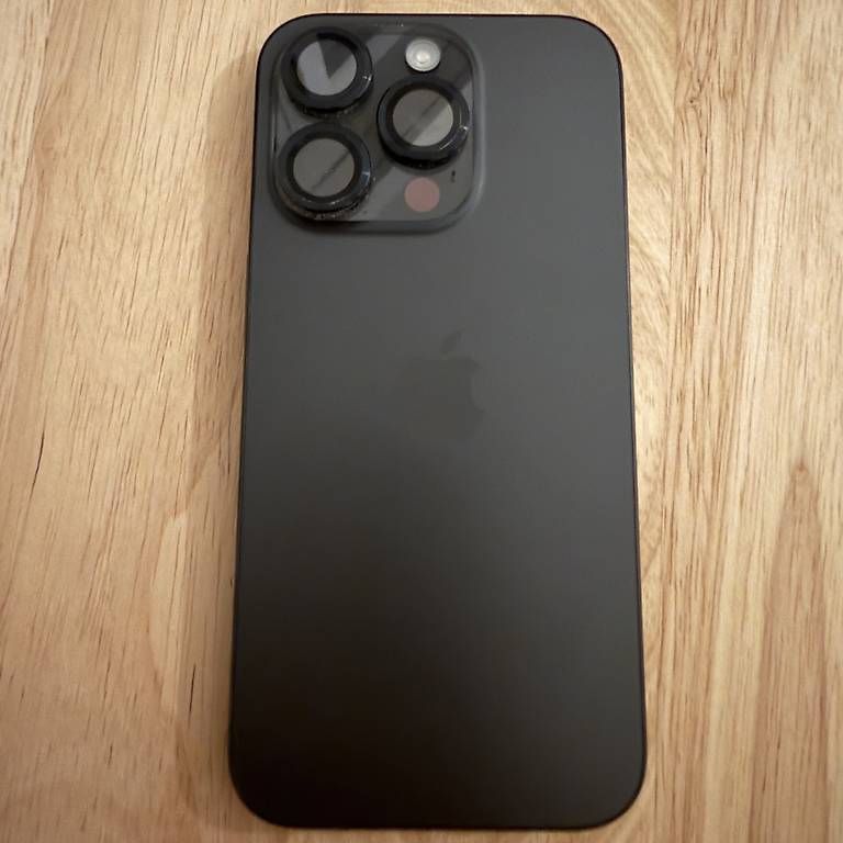 Handys / Smartphones: iPhone 15 pro in ottimo stato – Gebraucht aus Lugano von Ahmedmady97