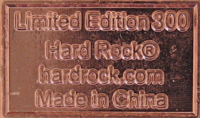 Hard Rock Cafe Placchette & Badge: Hard Rock Hotel Davos ______________ Hobby Data Base # 98765 – Usato da Emmenbrücke venduto da tms1122 2