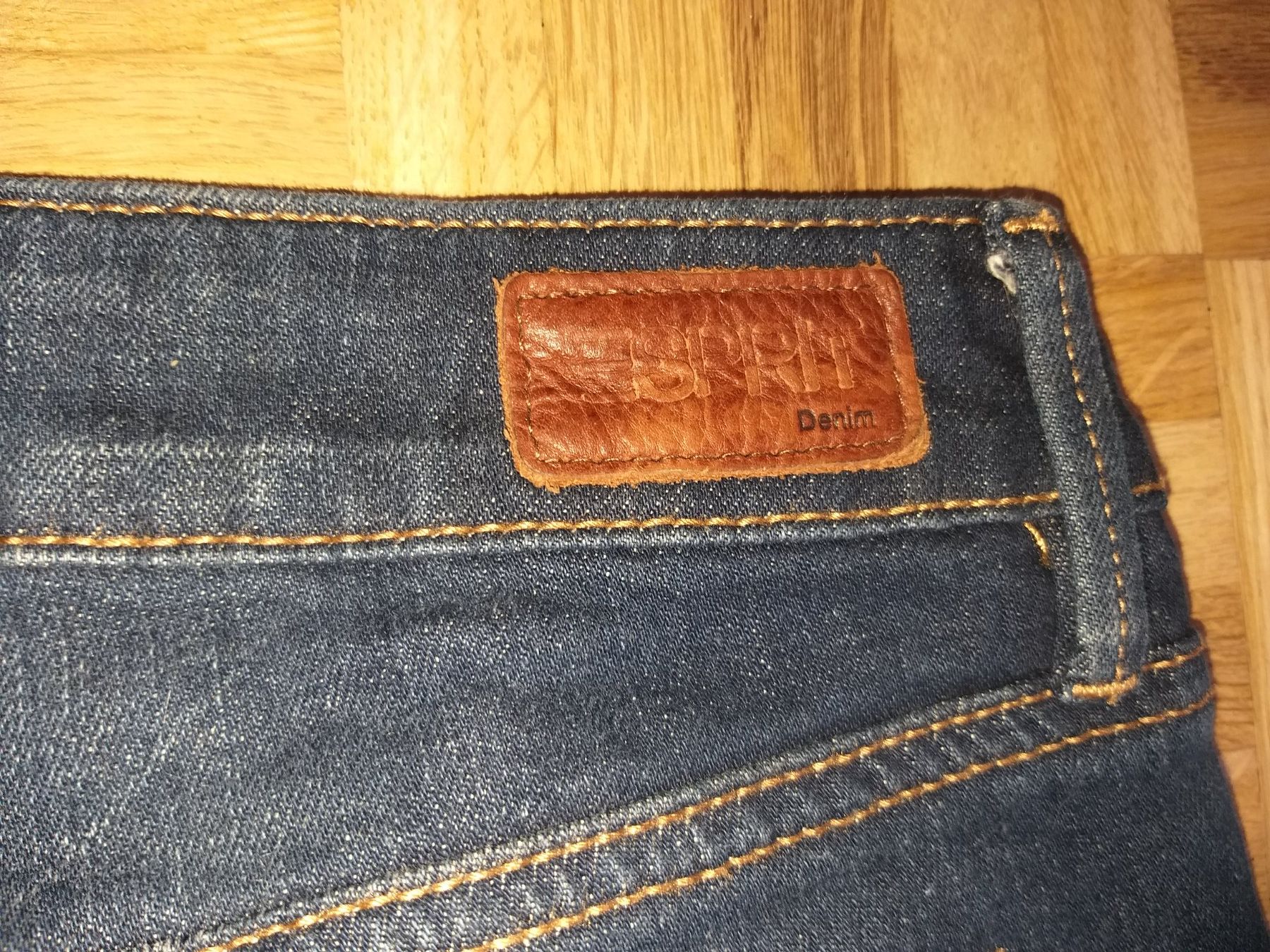Esprit Jeans: Jeans ESPRIT  Taille/Grosse W27 L34  MEDIUM RISE  STRAIGHT – Gebraucht aus Cossonay-ville von Super-Price-Quality 6