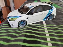 Ford Focus RS Modellauto, Weiss/Blau, Sammlerstück! (52)
