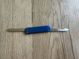 Kleines Victorinox Sackmesser blau Rietz Baden