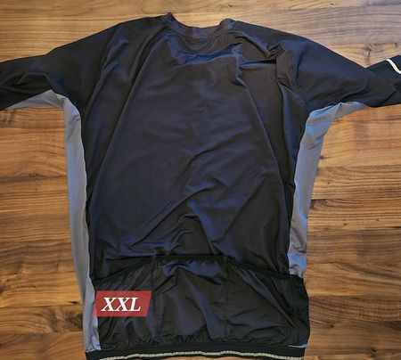 3x Radtrikot Oakley
