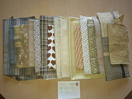 Stoffresten für Patchwork in Herbstfarben