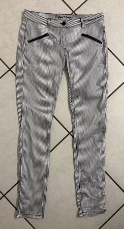 Gestreifte Hose Gr. 42, leicht & chic! ✨