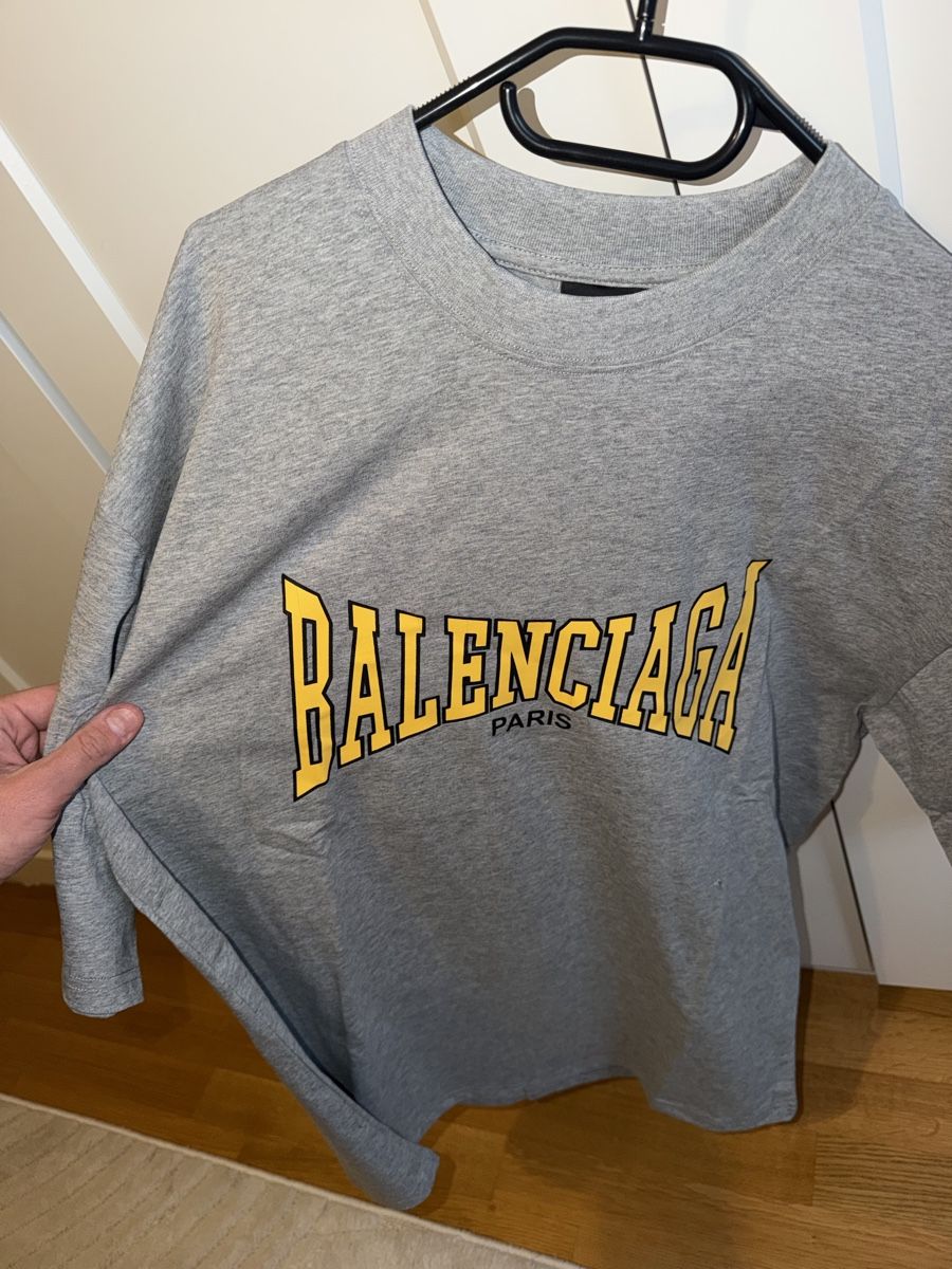 Balenciaga T-shirt: SS23 BALENCIAGA L Oversized – Usato da Cortaillod venduto da auraya22 1