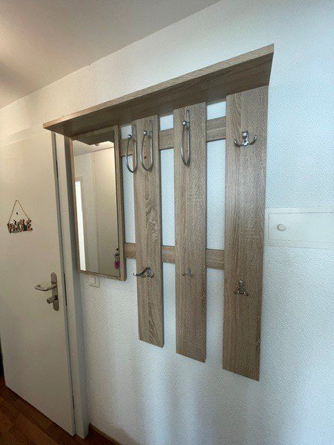 Guardaroba: Wandgarderobe – Usato da Baeretswil venduto da Encoje 2