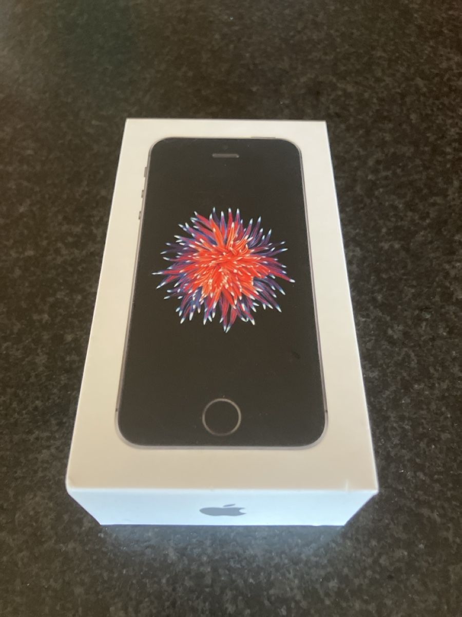 Apple Portables: iPhone SE 2016 – D'occasion à Heimiswil par retowidmer