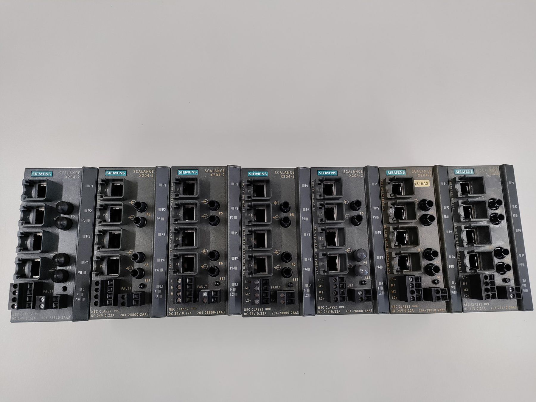 Siemens Elektronikbauteile: Siemens Scalance X204-2 Industrial Ethernet Switch Modul – Gebraucht aus Seewen SZ von Sauberwasser